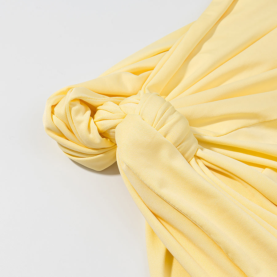 Sonniges Kleid in strahlendem Gelb