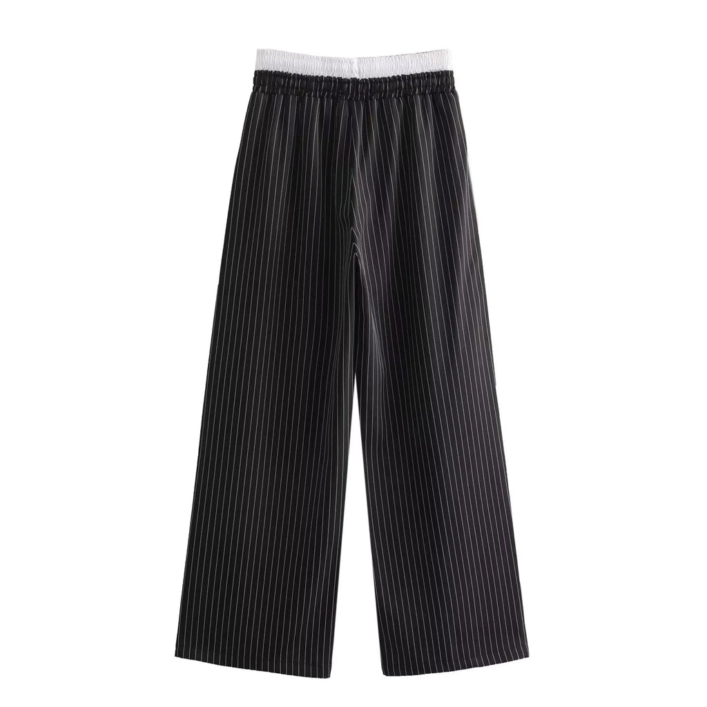 Weite Hose mit Streifen und Patchwork