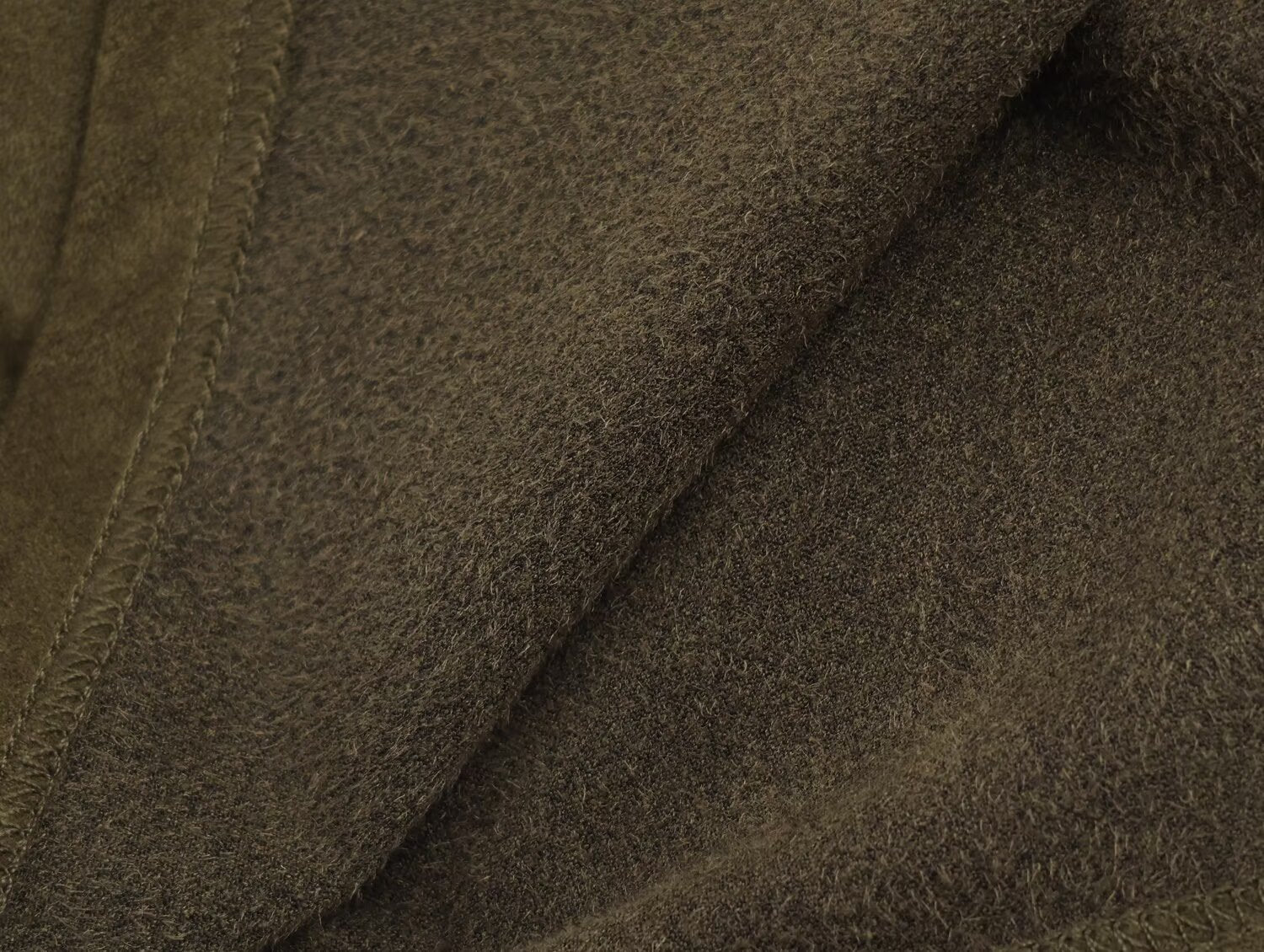 Schickes Wildleder-Hosen-Set