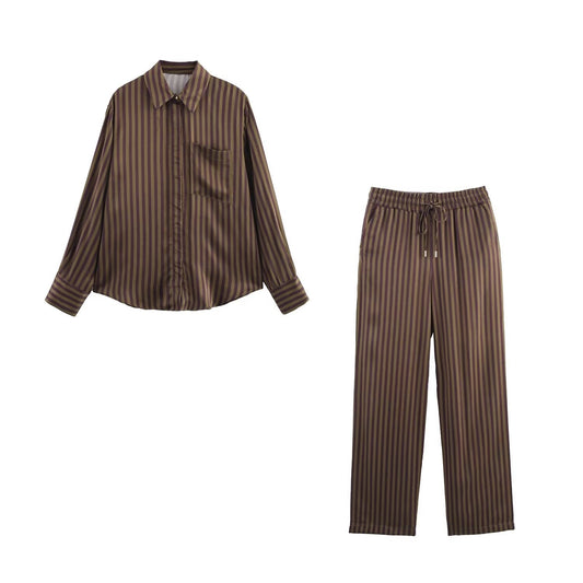 Lässiges gestreiftes Set