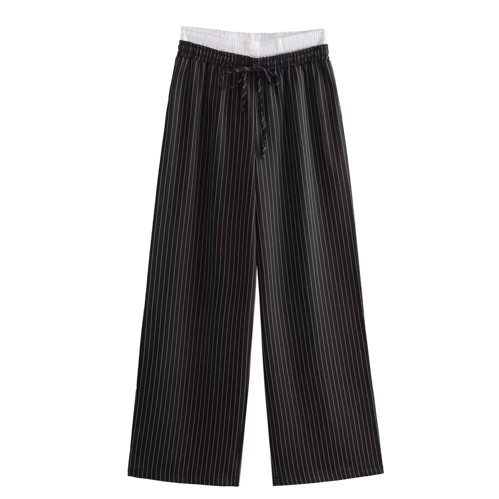 Weite Hose mit Streifen und Patchwork