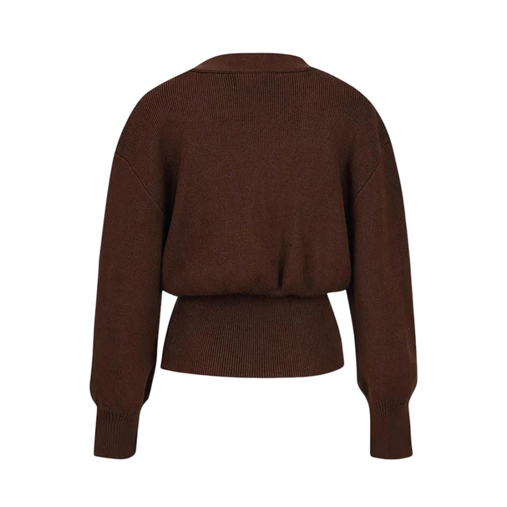 Strickjacke mit ungewöhnlichen Knopf