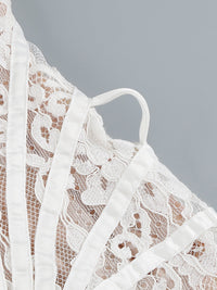 Figurbetontes Mini-Kleid im Korsett-Stil