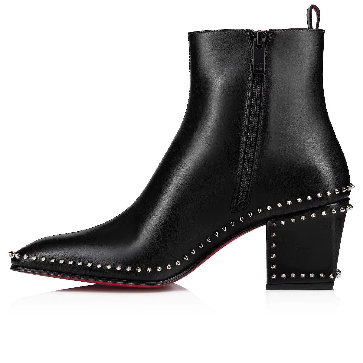 Stiefeletten mit Nieten und Absatz Code: Sale50