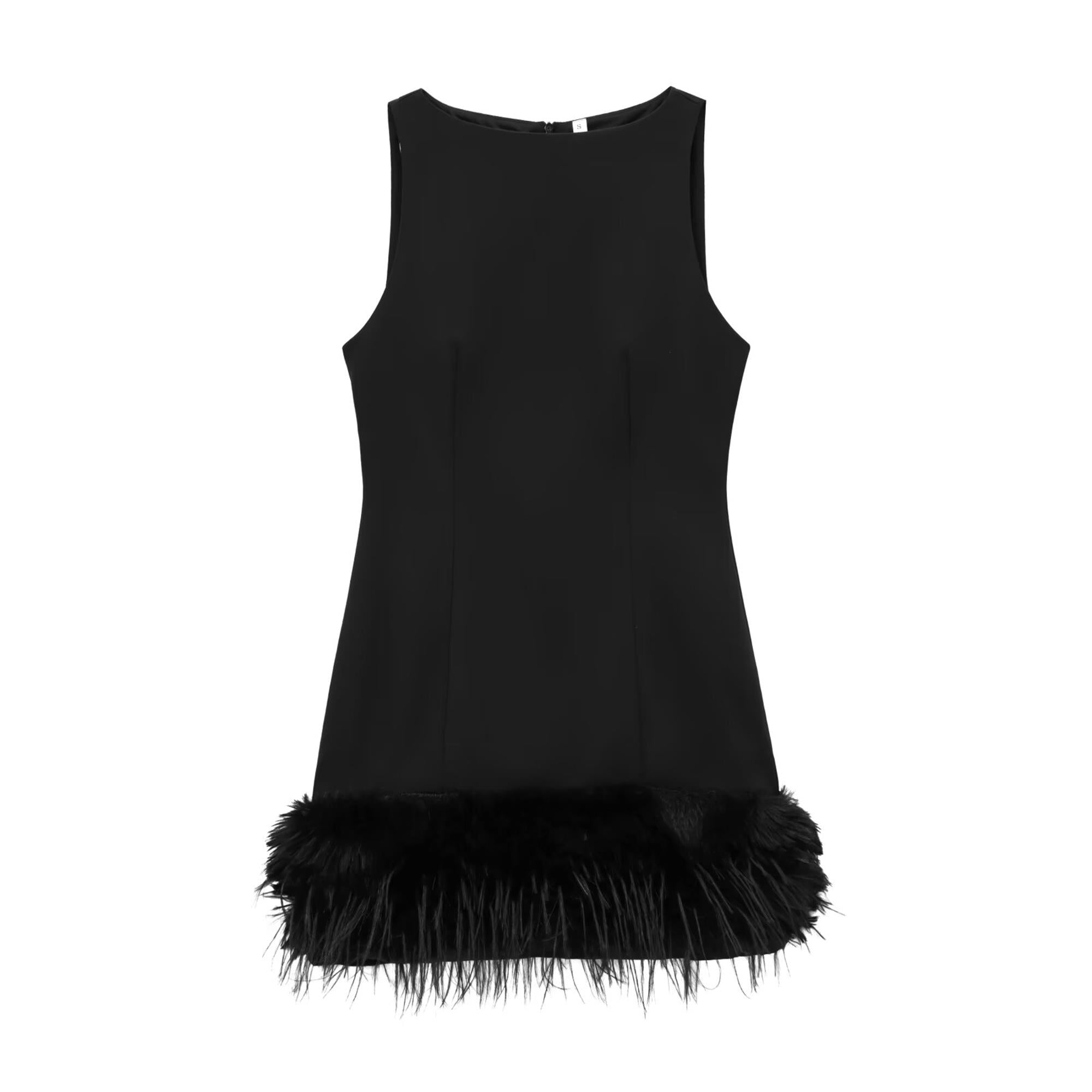 Kurzes Kleid mit schwarzen Federn