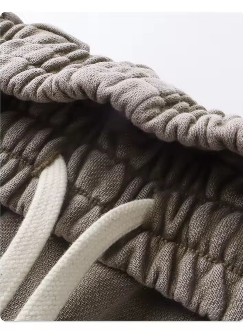 Hosen mit weitem Bein und Kordelzug